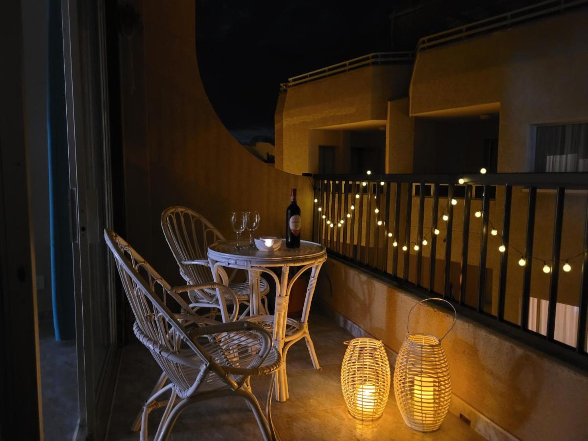 Gold Oasis Apartment 厄尔梅达诺 外观 照片